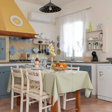 Casa Vacanze Francesca קאלה ליברוטו